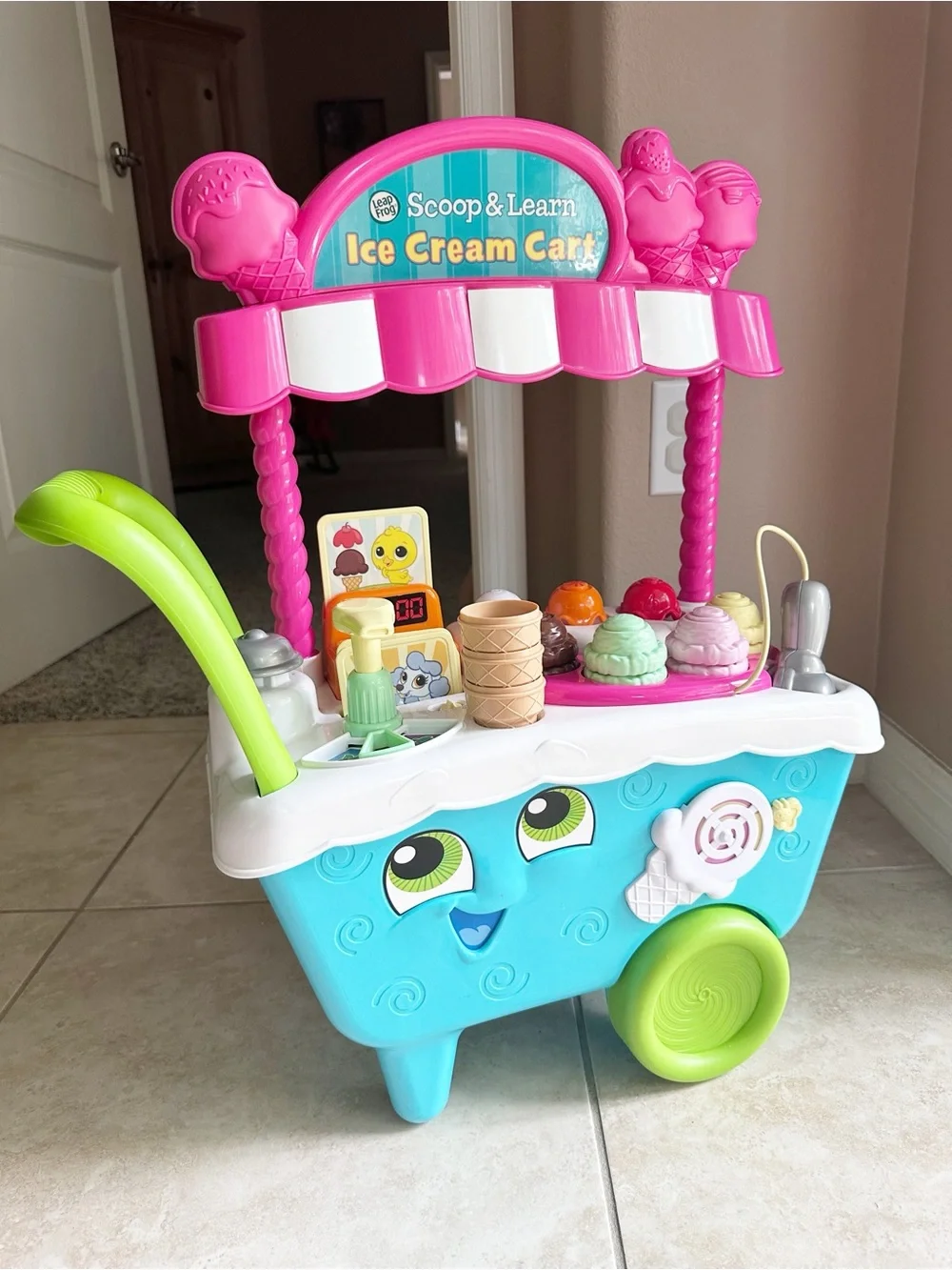 Leapfrog Scoop & Learn Ice Cream Cart with All Accessories